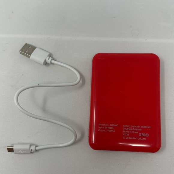 Hello Kitty • Charging Bank • Red - Picture 2 of 3